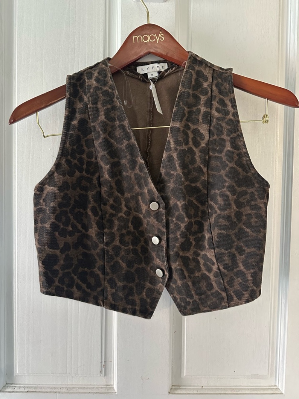🌻 NWT HYFVE Leopard Print Denim Crop Vest Top 🌻